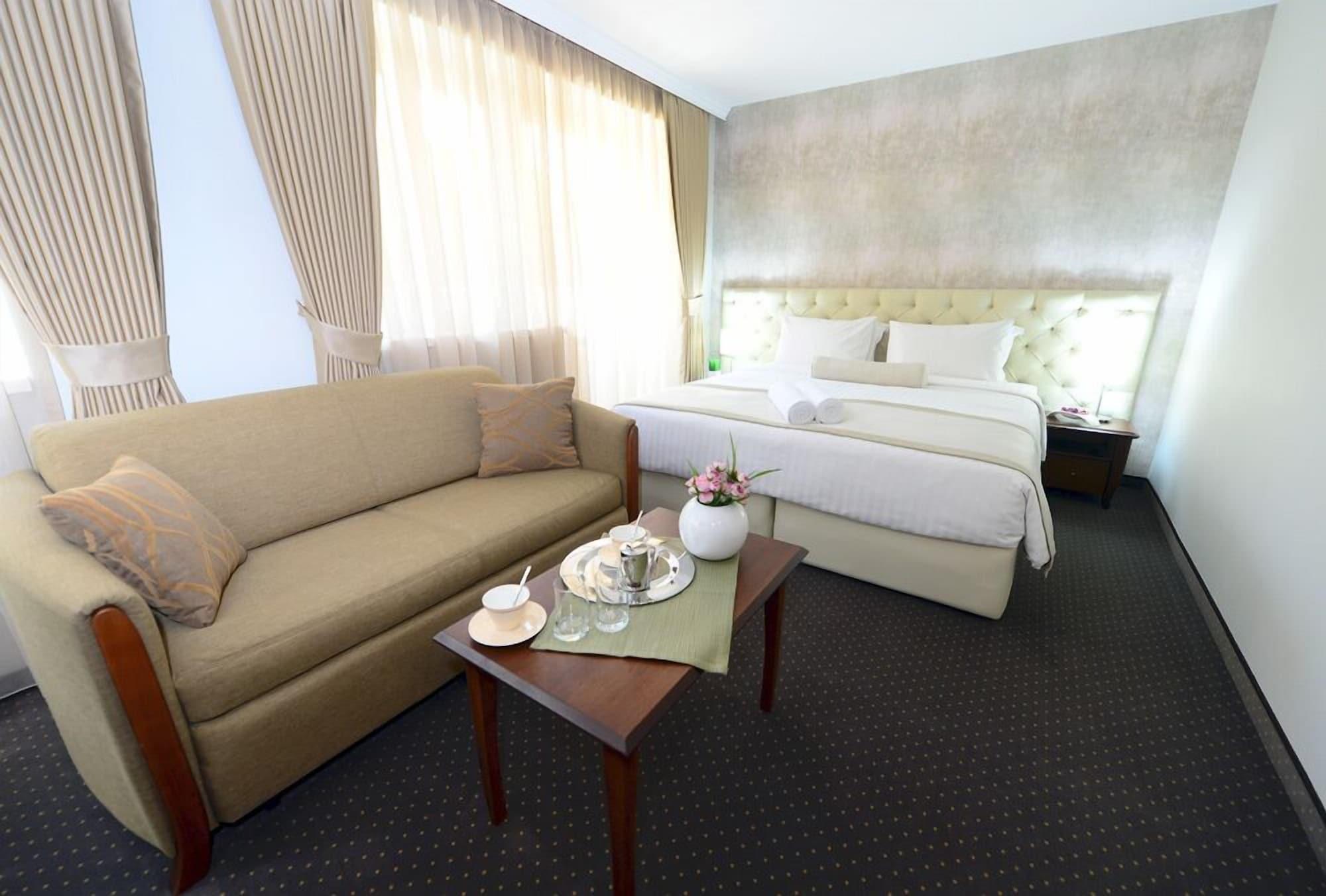 Alexandar Square Boutique Hotel Σκόπια Εξωτερικό φωτογραφία