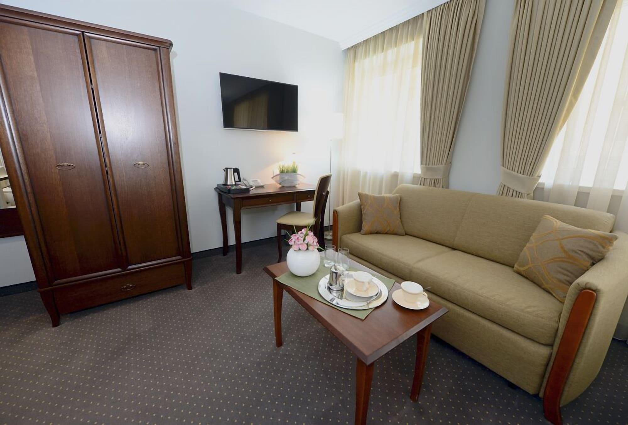 Alexandar Square Boutique Hotel Σκόπια Εξωτερικό φωτογραφία