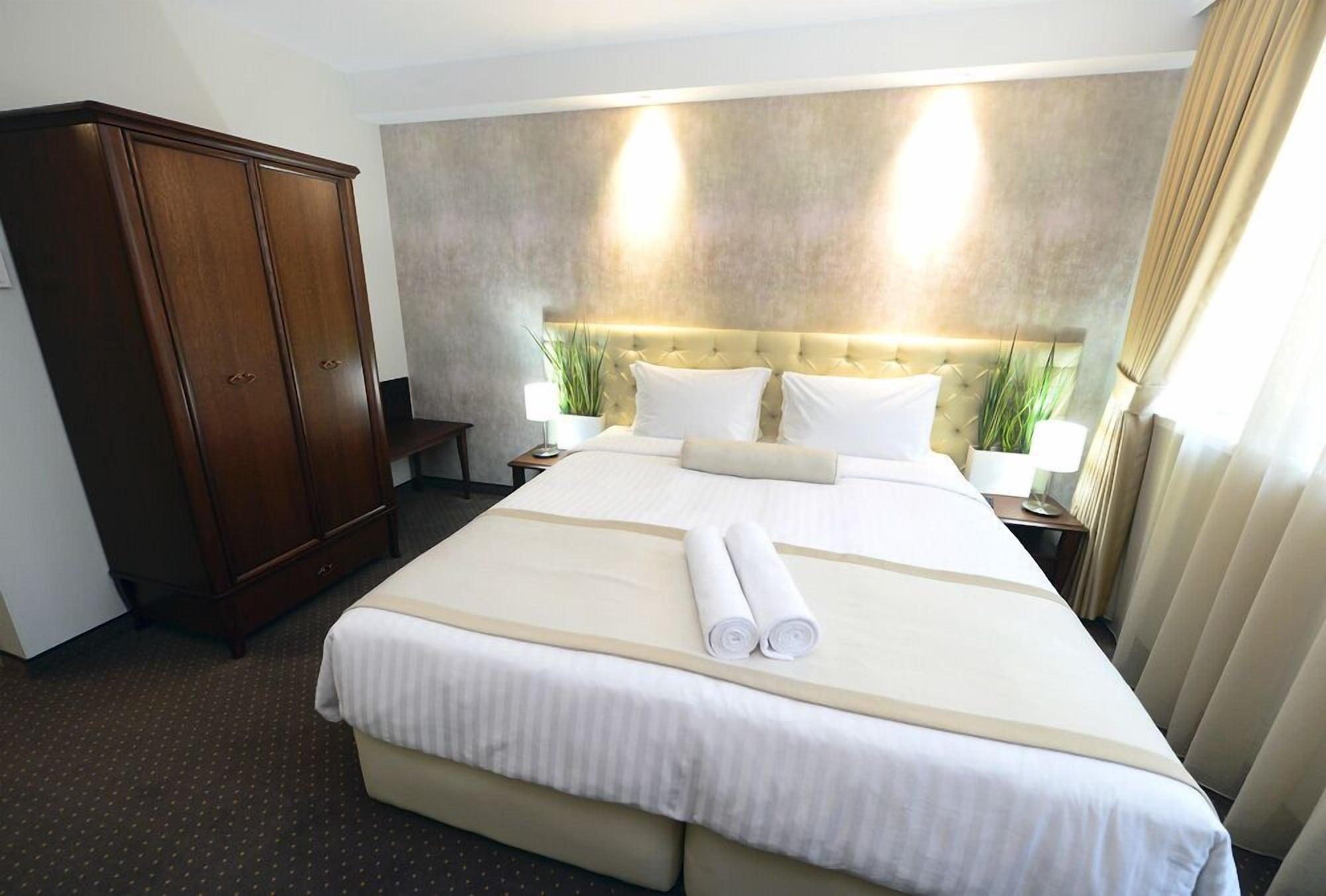 Alexandar Square Boutique Hotel Σκόπια Εξωτερικό φωτογραφία