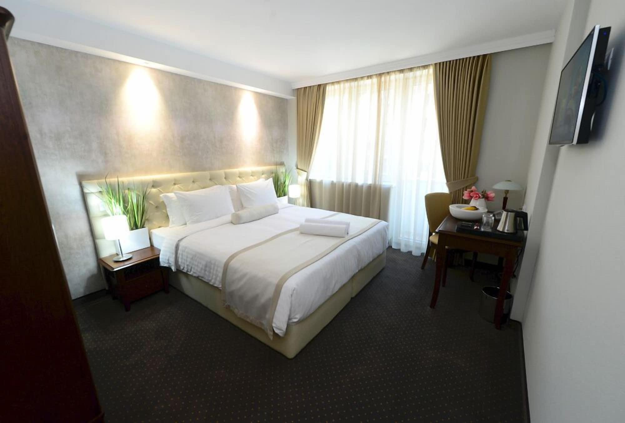 Alexandar Square Boutique Hotel Σκόπια Εξωτερικό φωτογραφία