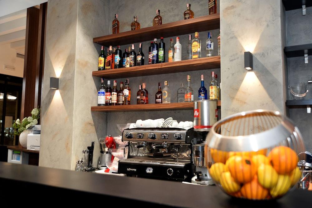 Alexandar Square Boutique Hotel Σκόπια Εξωτερικό φωτογραφία