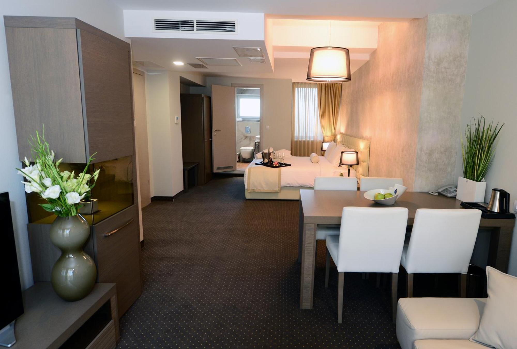 Alexandar Square Boutique Hotel Σκόπια Δωμάτιο φωτογραφία