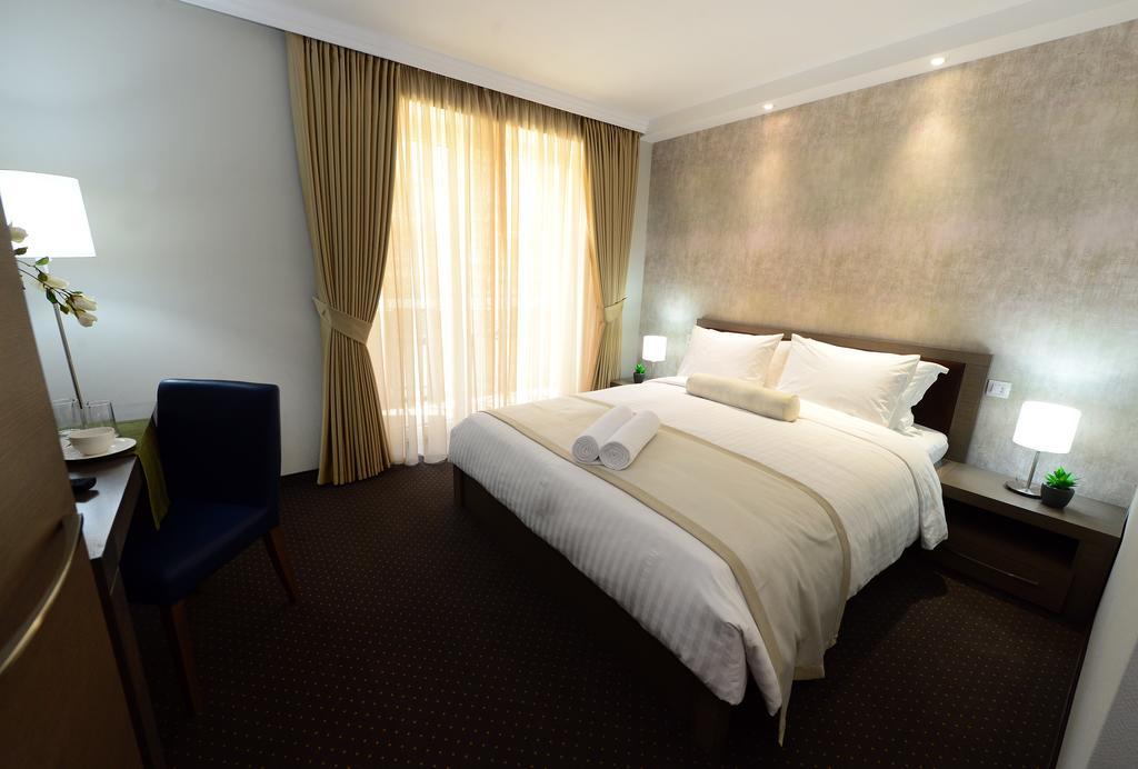 Alexandar Square Boutique Hotel Σκόπια Εξωτερικό φωτογραφία