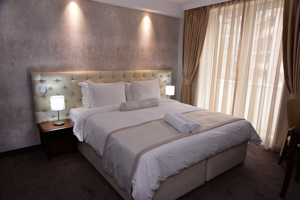 Alexandar Square Boutique Hotel Σκόπια Εξωτερικό φωτογραφία
