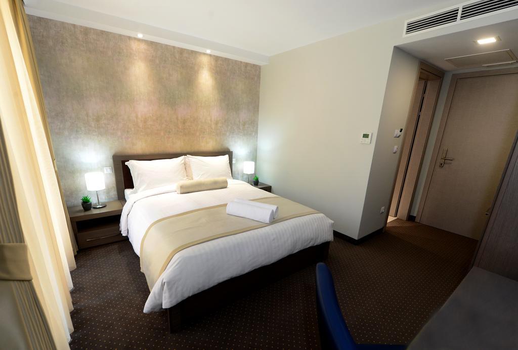 Alexandar Square Boutique Hotel Σκόπια Εξωτερικό φωτογραφία