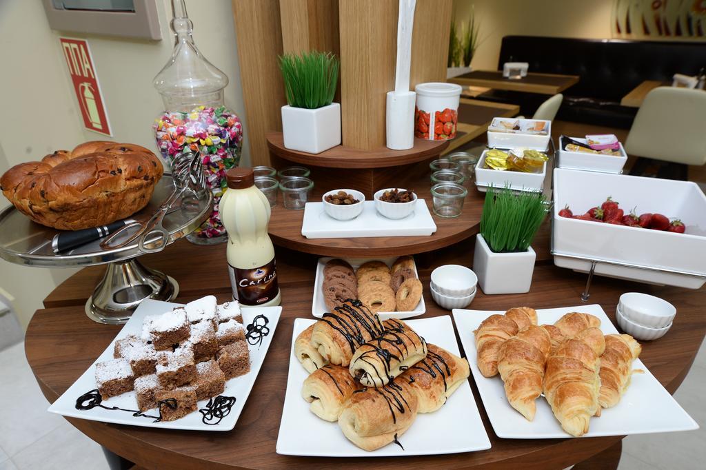 Alexandar Square Boutique Hotel Σκόπια Εξωτερικό φωτογραφία